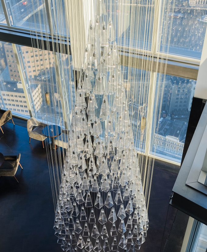 croppedimage680825-17-Lee-Broom-The-Tree-of-Glass-at-aqua-shard-Photo-Credit-David-Cleveland