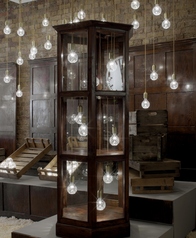 croppedimage680825-Crystal-Bulb-Shop-5