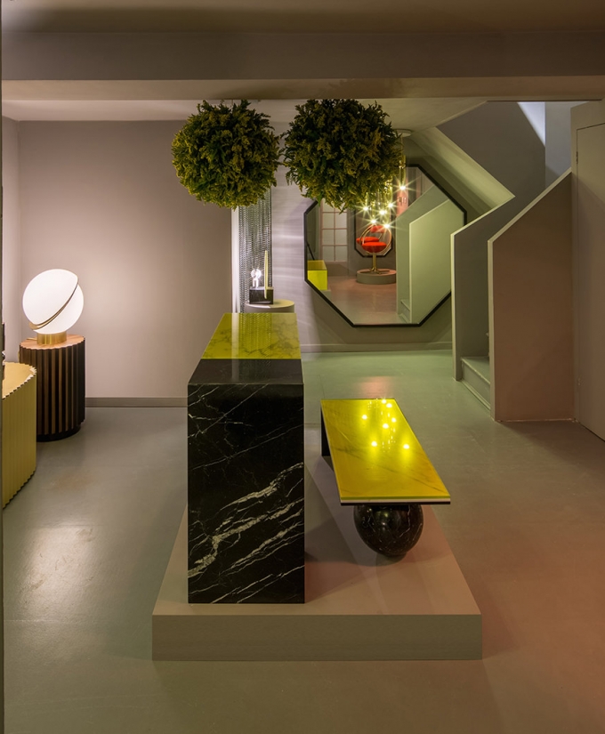 croppedimage680825-Flower-Shop-Installation-02
