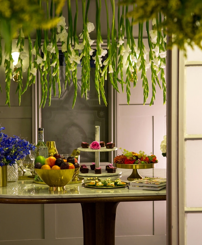 croppedimage680825-Flower-Shop-Installation-05
