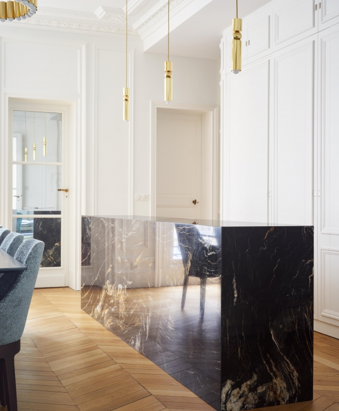croppedimage680825-Fulcrum-Gold-Nathan-Rosilio-Ap17006-Copyright-David-Foessel-Paris-France (2)