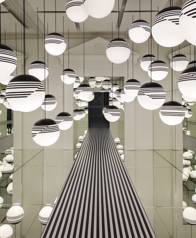 croppedimage680825-Lee-Broom-Opticality-for-LDF-2016-photo-credit-Luke-Hayes-2