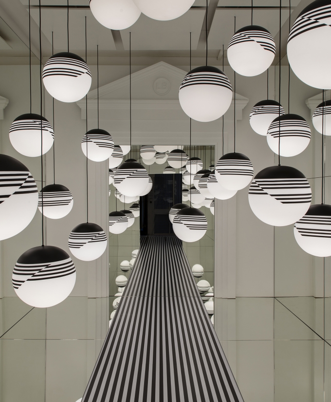 croppedimage680825-Lee-Broom-Opticality-for-LDF-2016-photo-credit-Luke-Hayes-7