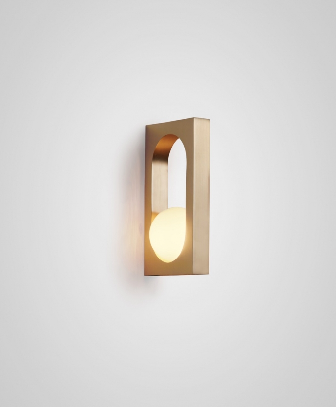 croppedimage680825-Mythos-Wall-Sconce-brushed-brass-Large-copy