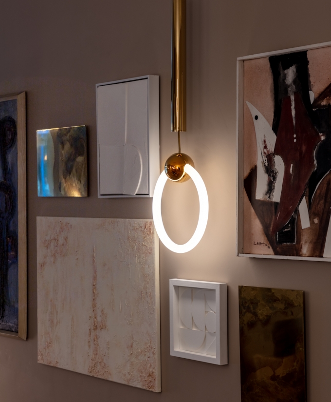 croppedimage680825-Ring-Light-Lee-Broom-showroom-19Luke-Hayes
