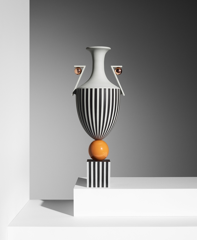 croppedimage680825-Wedgwood-by-Lee-Broom-Vase-On-Orange-Sphere-photo-credit-Michael-Bodiam